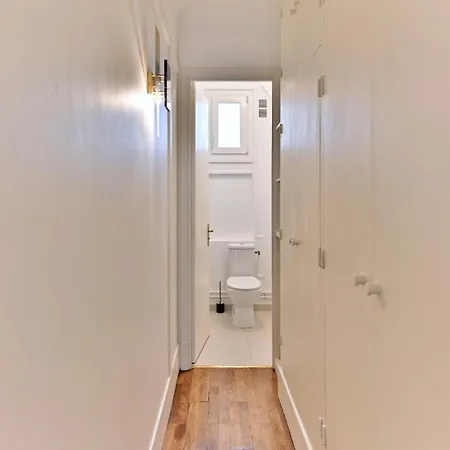 Luxurious Flat Next Paris - - Ii