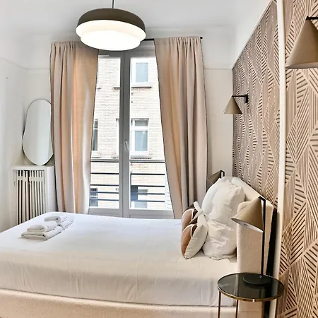Luxurious Flat Next Paris - - Ii *