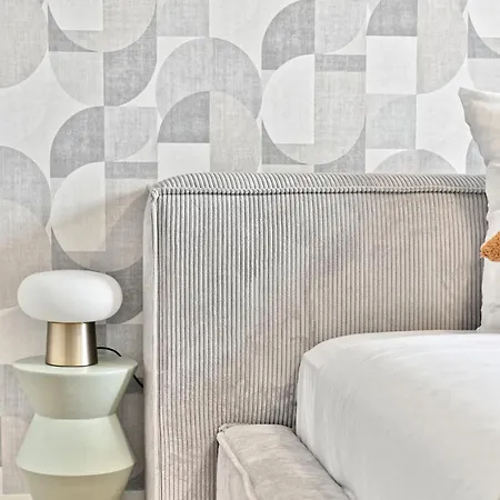 Luxurious Flat Next Paris - - Ii *